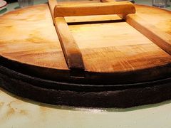 -鱼窝棚柴火铁锅炖(富山屯店)