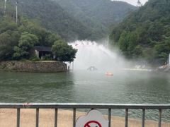 -仙人谷漂流景区