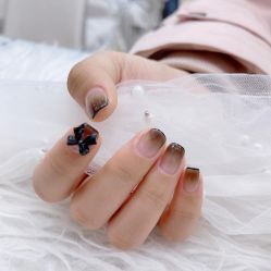 -七彩虹美甲美睫 半永久