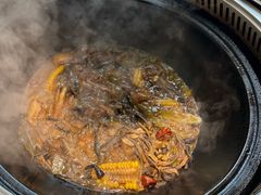 -锅老头海鲜铁锅炖