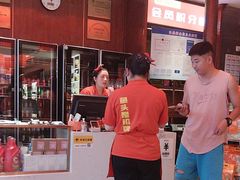 -阿瓦山寨·湘菜现炒·剁椒鱼头王(咸阳总店)