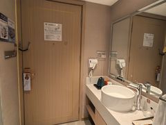 -维也纳酒店(广州白云国际机场航站楼店)