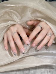 -花系美·美甲美睫精品店