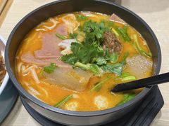 -灵芝妹子海鲜米线(劳动公园店)