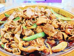 -一品红烧鸭特色川菜(三岔湖店)