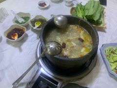 -鲁朗纳麦石锅鸡庄园