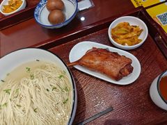 -百年老字号·观振兴蟹黄面·三虾面·苏式面(观前街富仁坊巷店)