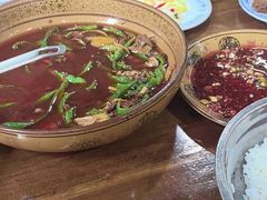 -一品红烧鸭特色川菜(三岔湖店)