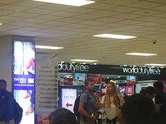 -班达拉奈克国际机场