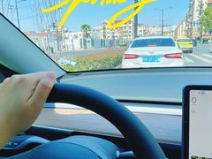 -TESLA 特斯拉(上海太古汇体验店)