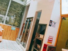 门面-华辉拉肠(同福店)