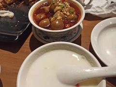 -炉小二铜锅牛蛙•川湘菜(三里屯店)