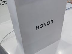 -荣耀授权专卖店(黄浦浙江中路店)