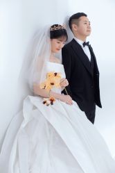 -雪中彩影婚纱摄影·微光艺术中心