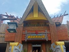 -七彩云南欢乐世界