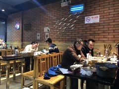 大堂-新疆烧烤王(广灵店)