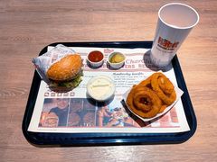 -The Habit Burger Grill 哈比特汉堡(复兴soho店)