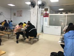 大堂-汪家馄饨(集庆路店)