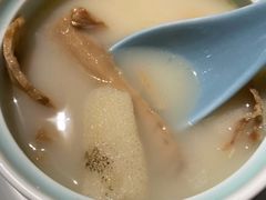 诺邓火腿炖野山笋-懒人盐府人家(航天桥店)