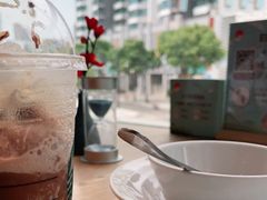 -蜜桃餐厅·伴山(湖滨商业街店)