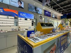 -诺柯视眼镜-蔡司依视路官方工厂店(淞南一店)