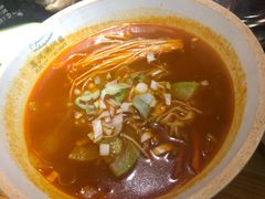 海鲜辛拉面-喜来稀肉(北外滩白玉兰广场店)