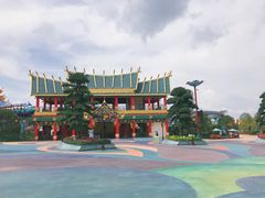 -七彩云南欢乐世界