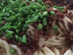 素椒杂酱面-左撇子私房面