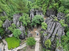 -梭布垭石林景区