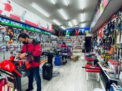 -Wilson威尔胜(漕溪北路店)