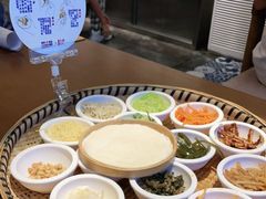 -包整·丝娃娃(一览甲秀楼风景店)