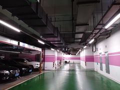 -徐汇日月光地下停车场