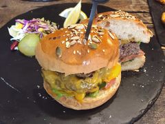 -HIGH FIVE哈福手工汉堡(桂林路店)