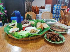 -沐毫傣泐云南菜孔雀宴•手抓饭傣味烧烤(曼听公园店)