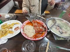 -雪湖煜辰鱼头老店(雪野湖店)