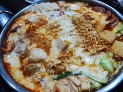 传统部队火锅-the frypan韩国炸鸡啤酒(五路居店)