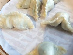 -新梅华·茶点餐厅(欧尚店)