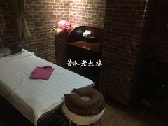 -莱蔻·圣灸堂·推拿艾灸(天山店)