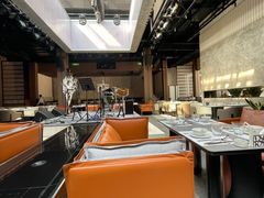 -洛缦音乐餐厅(工业展览馆万象城店)