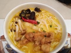 云南过桥米线-云海肴·汽锅鸡·云南菜(苏州中心店)
