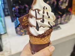 巧克力牛奶双拼冰激凌-GODIVA(恒隆广场店)