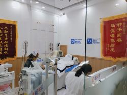 -靓芙泉专研痘痘肌