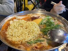 部队火锅-富乐满韩国正宗炸鸡韩国料理(虹泉路店)