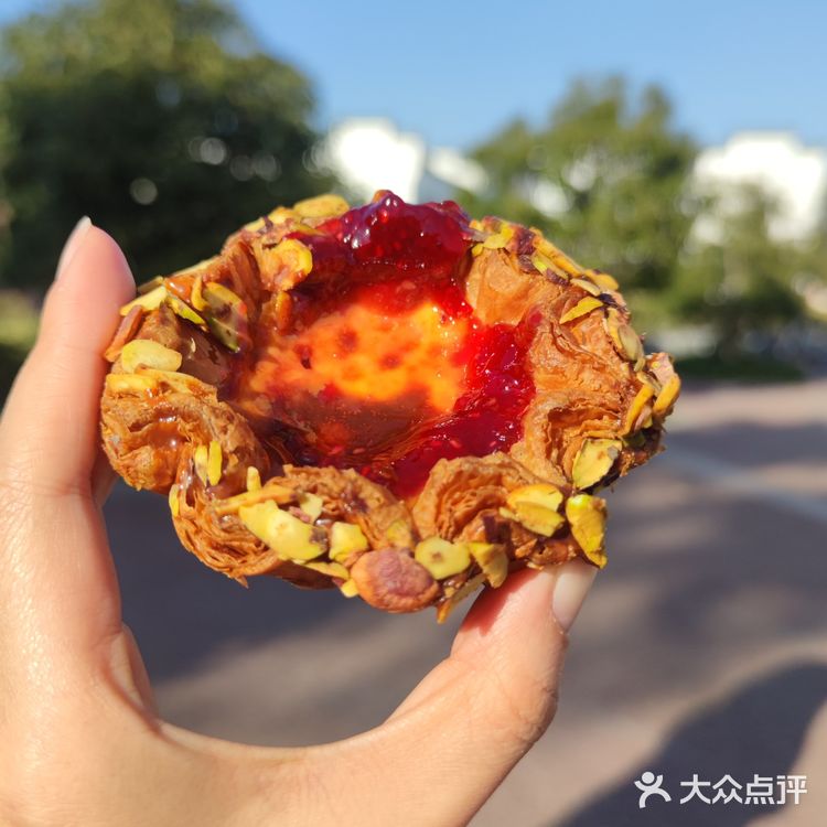 他家的蛋挞几乎无差评！！！实在太美味了！！