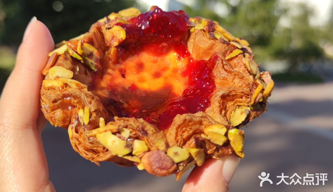 他家的蛋挞几乎无差评!!!实在太美味了!!