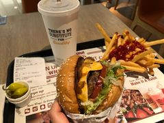 -The Habit Burger Grill 哈比特汉堡(复兴soho店)