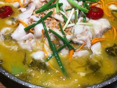 -山城外·非遗酸菜鱼(财富中心店)