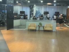 -豪逸健体(中骏广场店)