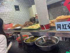 -覃肥叔桂林米粉(粮道街店)