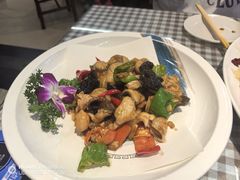 -百味地锅鸡(二店·财校分店)